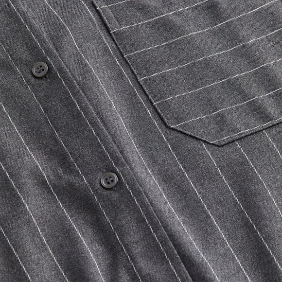 ⭕️ BOGO! Oversized Flannel Shirt Grey in Dark gray/pinstriped - Picture 5 of 9